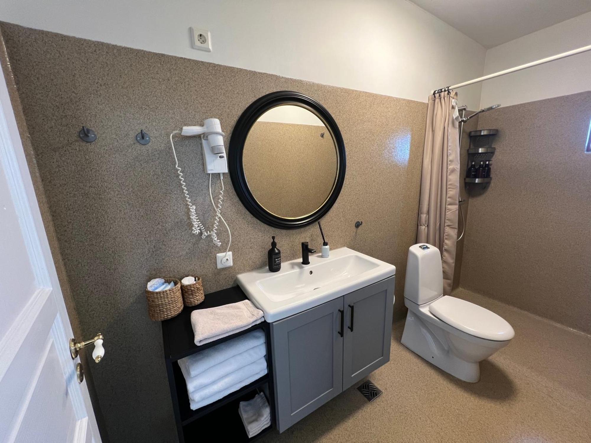 Garthur Apartments 3*