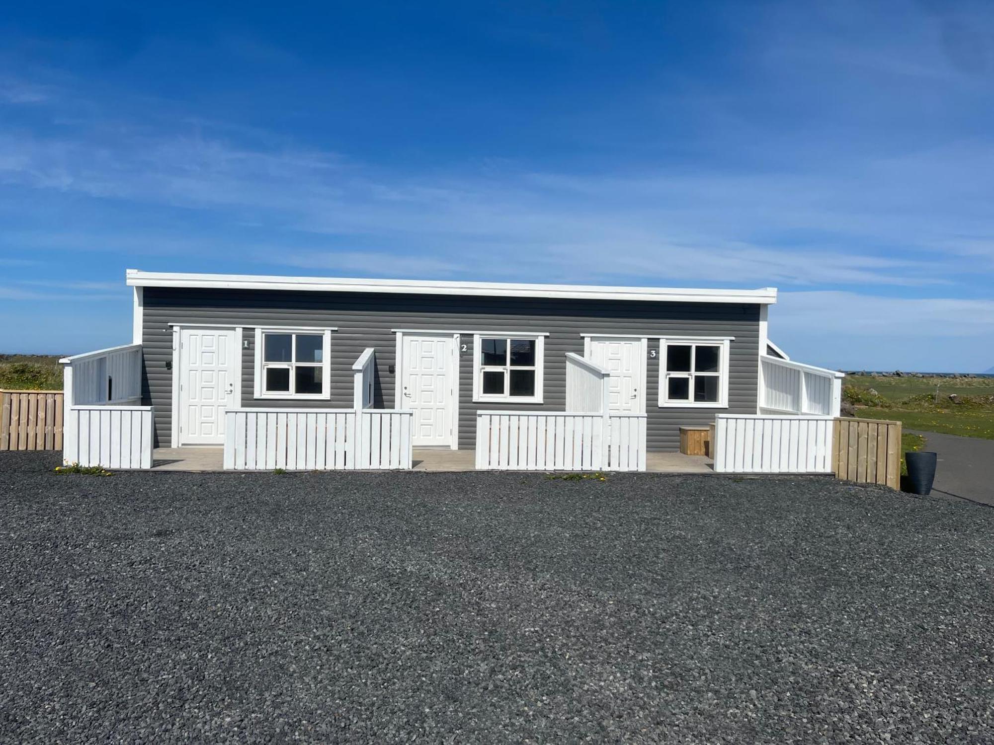Garthur Apartments Guest house